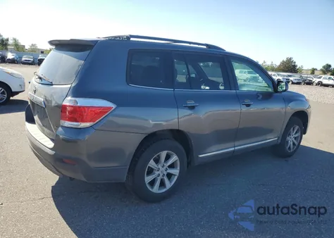 2012 Toyota Highlander Base z USA, uszkodzony, nr VIN 5TDBK3EH6CS097614